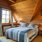 Miodula - Krokusy Juz Sa! Odwiedz Miodula I Wybierz Sie Na Spacer Wsrod Wiosennych Krokusow Bed & Breakfast Kościelisko
