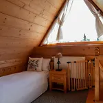Miodula - Krokusy Juz Sa! Odwiedz Miodula I Wybierz Sie Na Spacer Wsrod Wiosennych Krokusow Bed & Breakfast 3*
