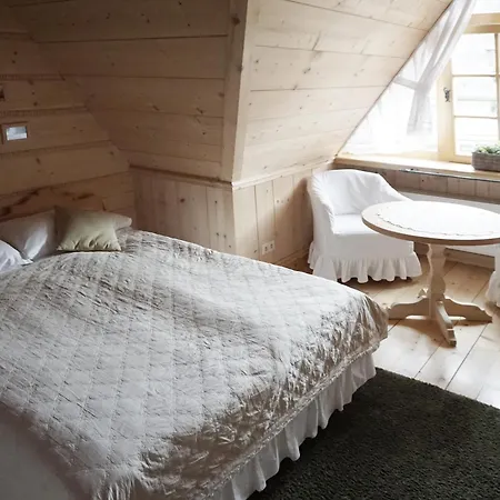 Bed & Breakfast Miodula *