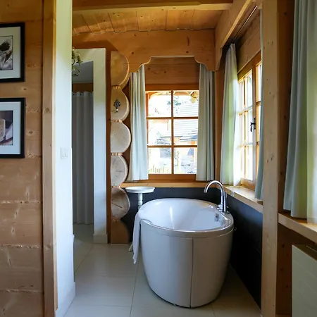 Bed & Breakfast Miodula 3*
