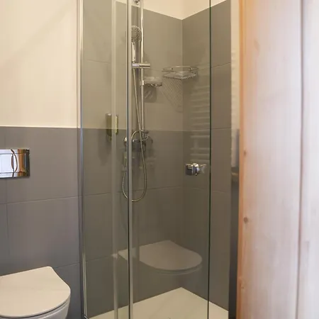 Bed & Breakfast Miodula 3*