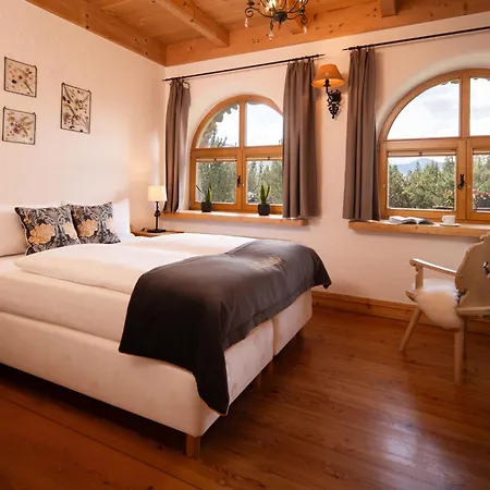 Villa Miodula 3*